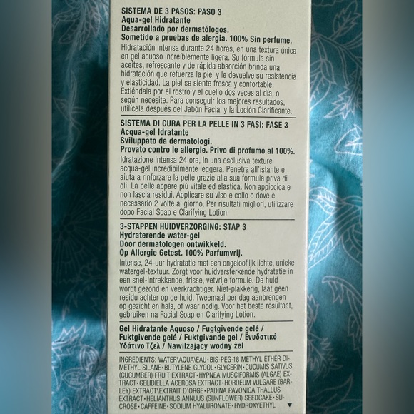 Clinique Dramatically Different Hydrating Anti Pollution Jelly Oil Free 4.2 Oz - Picture 5 of 7